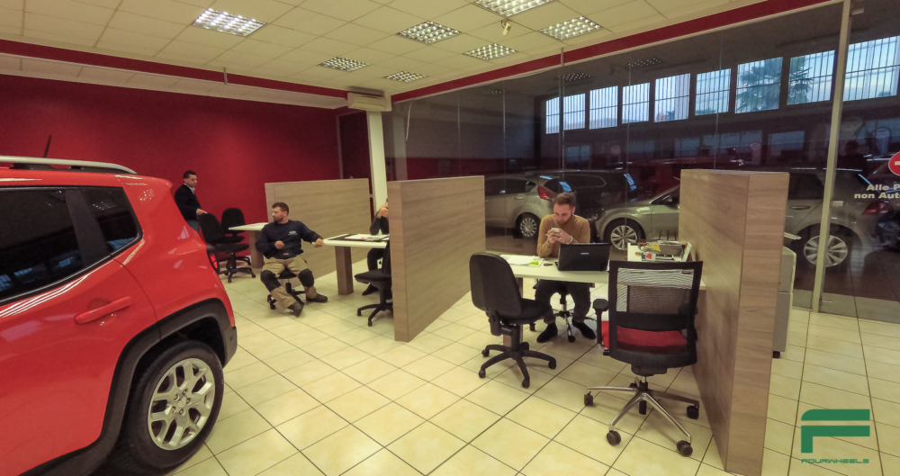 fourwheels-seregno-vetrina-2-1